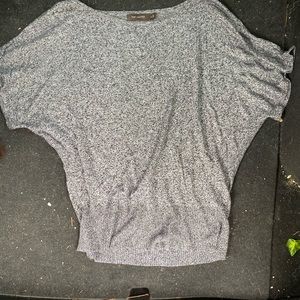 Scoop neck top